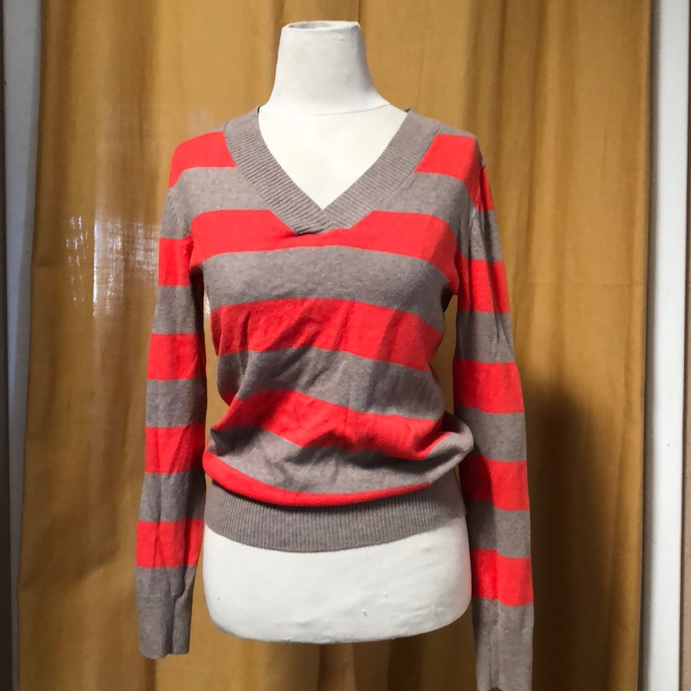 Super soft GAP sweater, size M